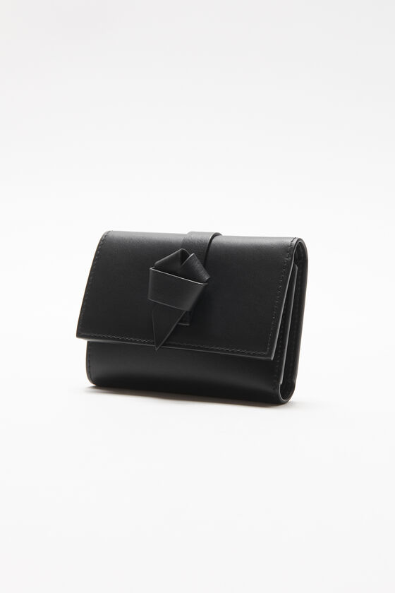 (image for) Dependable Musubi folded wallet